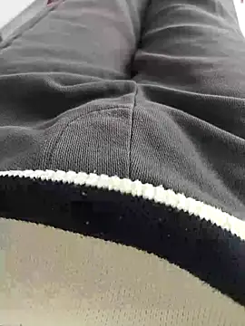 Snapshot of BarrenProtege chatting on 12-14-25, 10:42 BarrenProtege online show from 12-14-25, 10:42