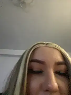 Snapshot of JasminInk chatting on 12-04-25, 10:07 JasminInk online show from 12-04-25, 10:07