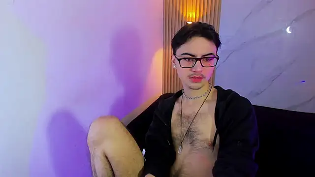 Snapshot of Im_Dayros chatting on 12-14-25, 03:34 Im Dayros online show from 12-14-25, 03:34