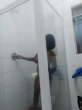 Snapshot of SexyAdelexx chatting on 12-04-25, 04:48 SexyAdelexx online show from 12-04-25, 04:48