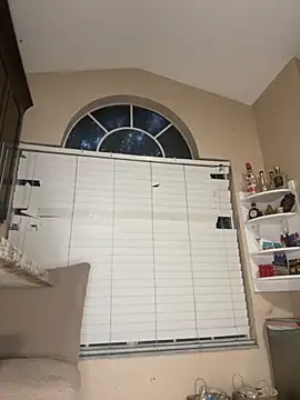 Kiki hammyy online show from 04-29-26, 12:16