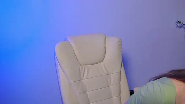 Snapshot of Brandy_Gem chatting on 06-14-26, 07:21 Brandy Gem online show from 06-14-26, 07:21