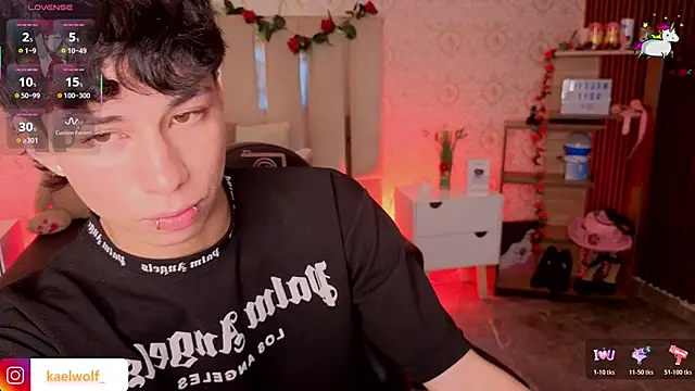 kaelwolf tay online show from 02-25-26, 07:23