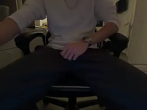 olive yh online show from 12-18-25, 03:07