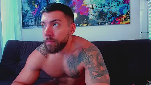 Snapshot of owen_seth1 chatting on 12-14-25, 01:16 owen seth1 online show from 12-14-25, 01:16