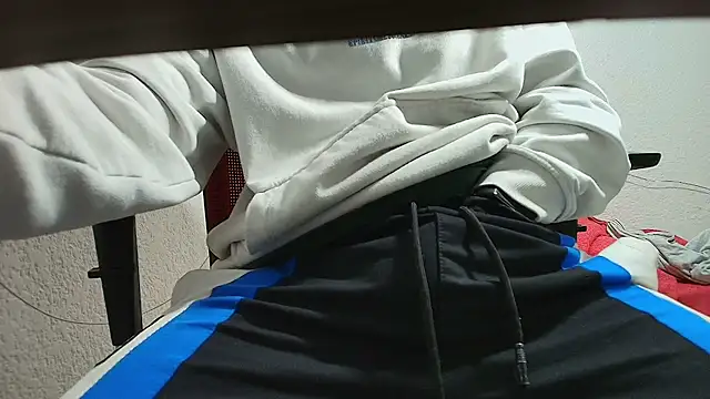 Snapshot of Daisuke_01 chatting on 11-28-25, 09:28 Daisuke 01 online show from 11-28-25, 09:28