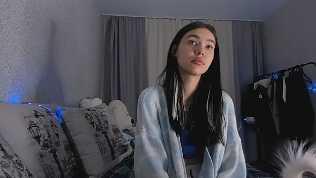 Snapshot of SakuraVibe chatting on 12-02-25, 01:44 SakuraVibe online show from 12-02-25, 01:44