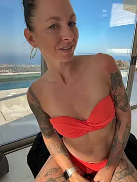 Mel-Mia online show from 03-12-26, 05:57