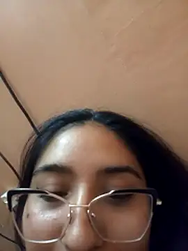 Snapshot of Bizcochitoc4 chatting on 02-25-26, 02:10 Bizcochitoc4 online show from 02-25-26, 02:10