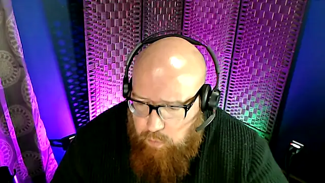 Snapshot of BigBearforCuddles chatting on 11-24-25, 10:42 BigBearforCuddles online show from 11-24-25, 10:42