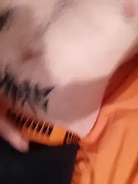 MomentoCaliente00 online show from 11-23-25, 07:13