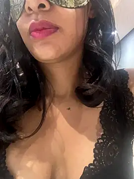 LunnaMaska online show from 12-01-25, 02:44