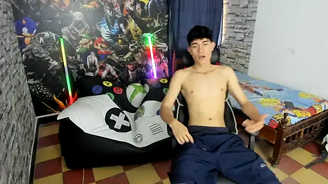 Snapshot of jay_orange chatting on 11-26-25, 07:04 jay orange online show from 11-26-25, 07:04