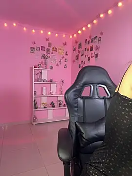 Davne  online show from 04-19-26, 10:23