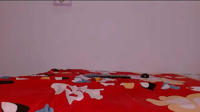 Snapshot of karinaverynasty69 chatting on 12-14-25, 10:25 karinaverynasty69 online show from 12-14-25, 10:25