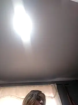 Snapshot of sexy_aurora_ourdoors chatting on 11-25-25, 02:39 sexy aurora ourdoors online show from 11-25-25, 02:39