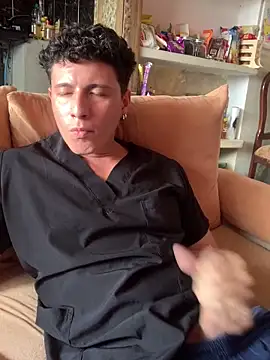 Snapshot of angelxxx95 chatting on 02-27-26, 05:13 angelxxx95 online show from 02-27-26, 05:13