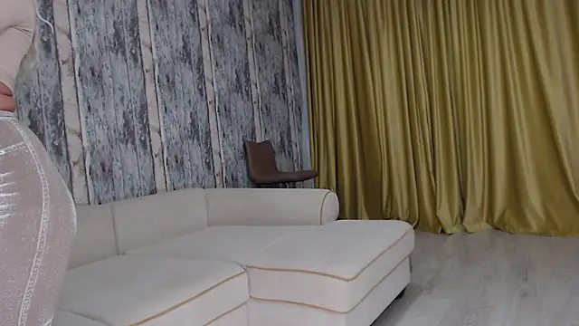 Snapshot of SexyElisabeth chatting on 09-28-25, 06:41 SexyElisabeth online show from 09-28-25, 06:41