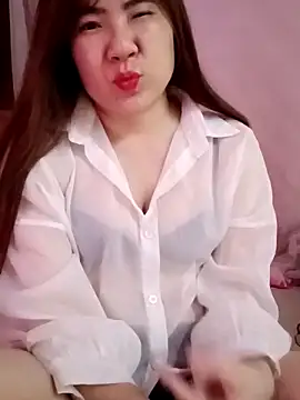 Lily-ross22 online show from 04-22-26, 05:58