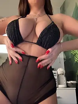 Snapshot of JessicaFlame chatting on 12-05-25, 02:58 JessicaFlame online show from 12-05-25, 02:58