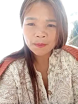 Snapshot of -mayman99 chatting on 12-02-25, 03:23 -mayman99 online show from 12-02-25, 03:23