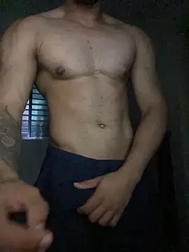 Snapshot of MoreninhoMagrinho chatting on 12-04-25, 04:00 MoreninhoMagrinho online show from 12-04-25, 04:00