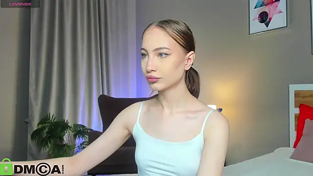 Snapshot of lally_cute chatting on 12-05-25, 11:19 lally cute online show from 12-05-25, 11:19