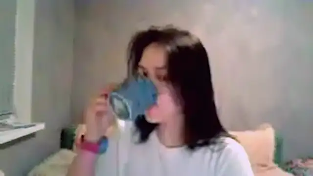 Snapshot of GlibRasher chatting on 12-04-25, 08:17 GlibRasher online show from 12-04-25, 08:17