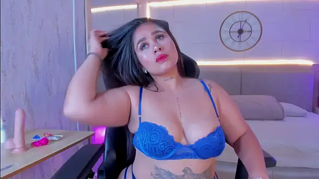 Snapshot of Julietaa_1 chatting on 12-03-25, 07:34 Julietaa 1 online show from 12-03-25, 07:34