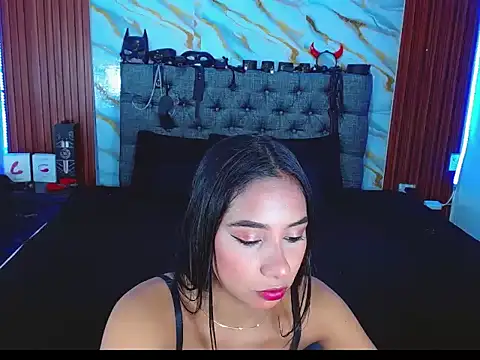 Snapshot of Meryandcris chatting on 11-27-25, 03:03 Meryandcris online show from 11-27-25, 03:03