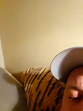 BODY78 M online show from 12-14-25, 10:58