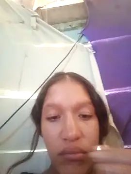 Snapshot of rachelbunny_and_kevin chatting on 12-05-25, 07:21 rachelbunny and kevin online show from 12-05-25, 07:21