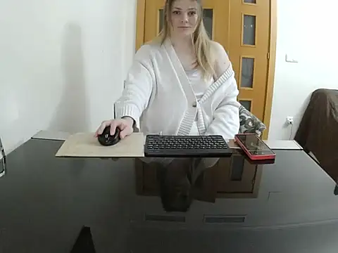 Adelyxveex online show from 01-05-26, 11:52