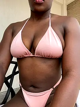 Snapshot of Milytylor chatting on 11-25-25, 04:07 Milytylor online show from 11-25-25, 04:07