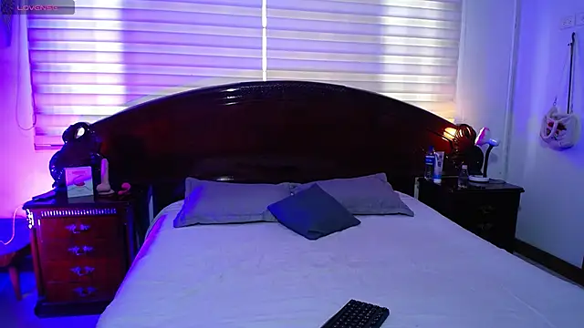 Snapshot of jacko_Charlotte chatting on 11-30-25, 04:22 jacko Charlotte online show from 11-30-25, 04:22