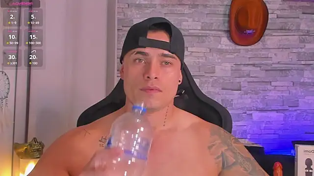 Snapshot of connorsmithvip chatting on 11-28-25, 08:00 connorsmithvip online show from 11-28-25, 08:00