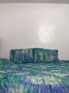 Snapshot of NiinaHans chatting on 11-28-25, 11:02 NiinaHans online show from 11-28-25, 11:02