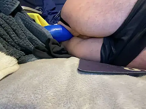 xxxenzo1 online show from 01-04-25, 05:05