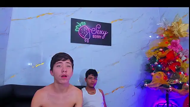 Snapshot of Lester_james2 chatting on 11-29-25, 05:43 Lester james2 online show from 11-29-25, 05:43