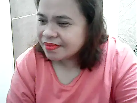 Snapshot of cutechubby chatting on 12-04-25, 11:41 cutechubby online show from 12-04-25, 11:41