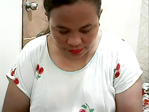 Snapshot of cutechubby chatting on 05-16-26, 10:41 cutechubby online show from 05-16-26, 10:41