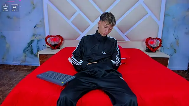 Snapshot of sammysex- chatting on 12-04-25, 06:12 sammysex- online show from 12-04-25, 06:12