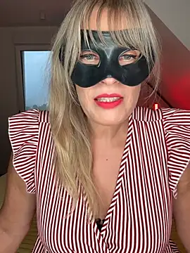 SophieFinely online show from 07-17-26, 06:24