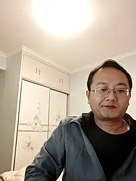 Snapshot of 2026go chatting on 12-15-25, 12:53 2026go online show from 12-15-25, 12:53