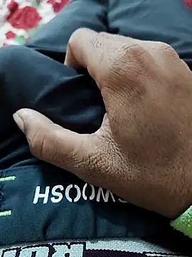 Snapshot of bigdick2299 chatting on 12-14-25, 09:25 bigdick2299 online show from 12-14-25, 09:25