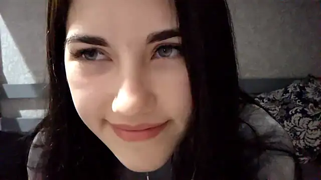 Snapshot of StarYeadon chatting on 12-04-25, 05:17 StarYeadon online show from 12-04-25, 05:17