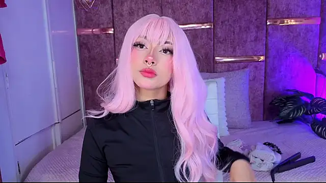 Snapshot of amberthangelss chatting on 11-25-25, 12:05 amberthangelss online show from 11-25-25, 12:05