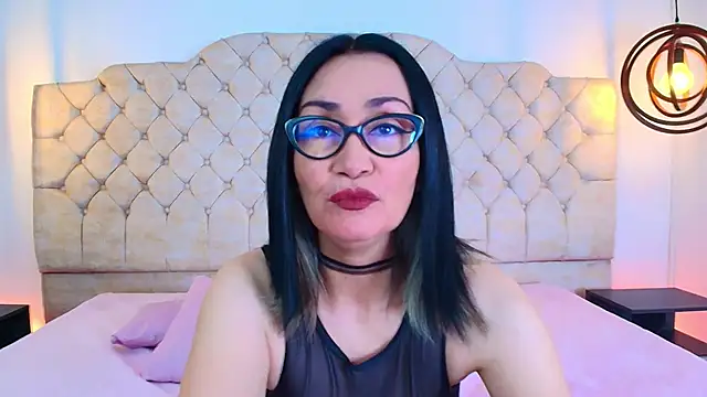 Snapshot of Lucy1_Lane chatting on 11-26-25, 11:22 Lucy1 Lane online show from 11-26-25, 11:22