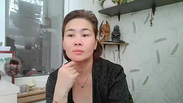 Snapshot of Nettie_Allie chatting on 12-05-25, 07:39 Nettie Allie online show from 12-05-25, 07:39