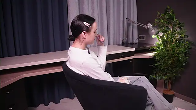 Snapshot of JesseGudgel chatting on 11-30-25, 10:41 JesseGudgel online show from 11-30-25, 10:41